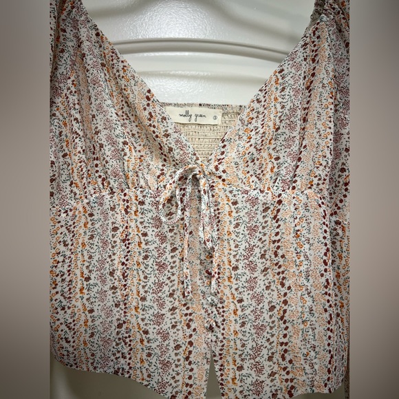 Molly Green Floral Crop Top - Picture 4 of 10